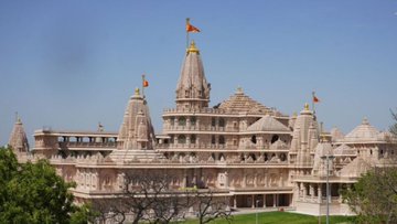 राममंदिर चंदा गबन मामले में भिड़े सपा-भाजपा, डिप्टी सीएम ने दी चेतावनी